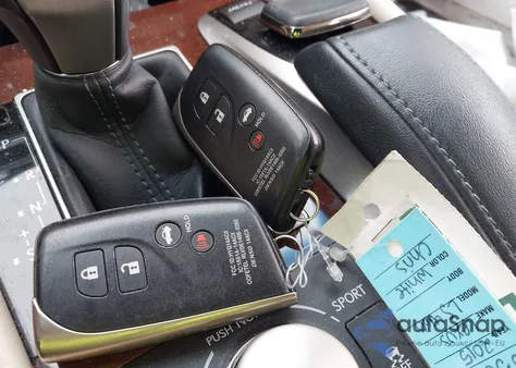 2015 Lexus Ls 460 z USA, uszkodzony, nr VIN JTHCL5EF1F5023554